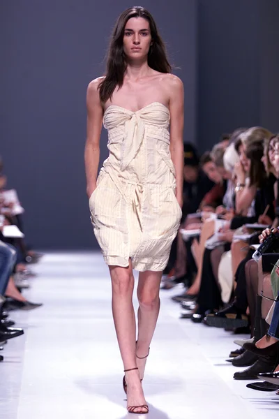 Look 9
